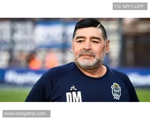 马拉多纳：足球传奇人物的辉煌一生与不可磨灭的历史地位